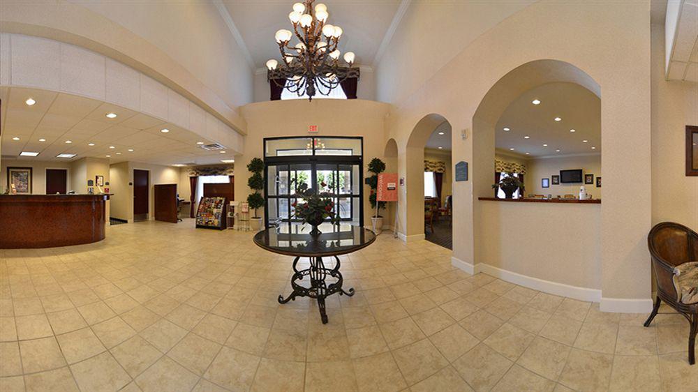 Best Western Plus Delta Inn & Suites Oakley Exterior foto